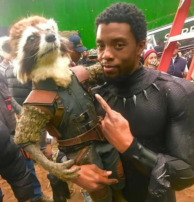 unexpected-behind-the-scenes-photos-of-the-marvel-movie-nostalgia