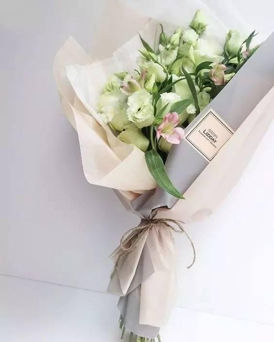 情人节送老婆啥礼物除了红玫瑰，情人节还能送哪些花来表达“我爱你”？