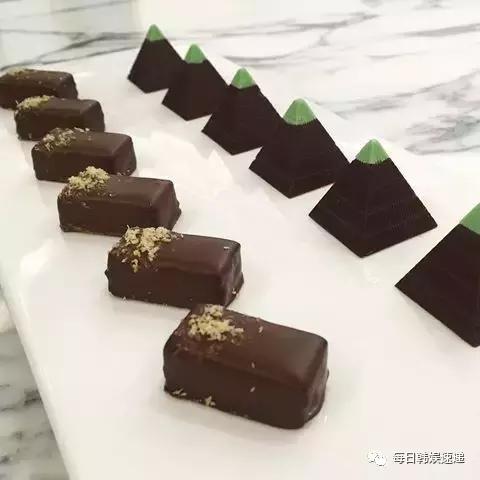 七夕送什么有哪些独具匠心的巧克力，情人节女朋友一定会喜欢的那种？