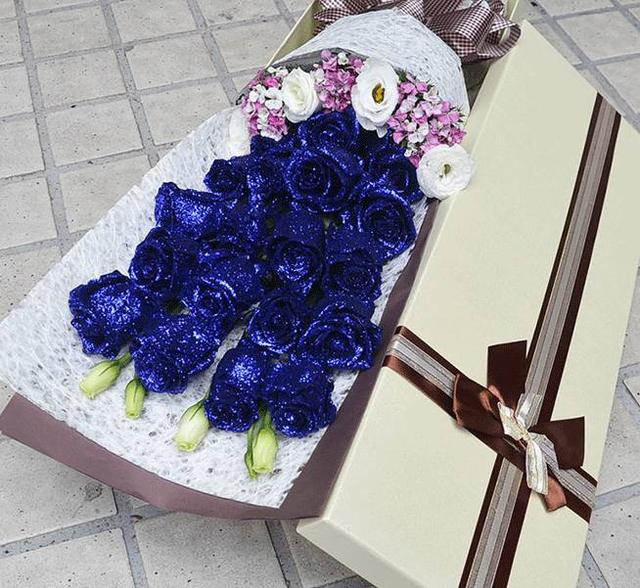情人节送老婆啥礼物除了红玫瑰，情人节还能送哪些花来表达“我爱你”？