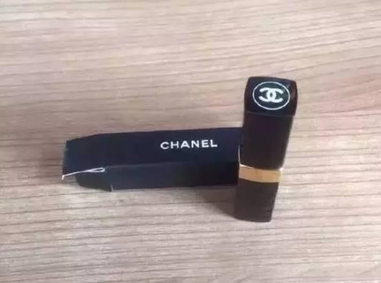 网友问：七夕送女朋友什么礼物好，200块以内 评论可以说是爆笑了！ 情人节送