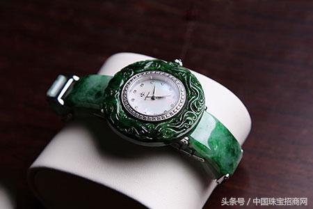 情人节都送什么礼物情人节送男友礼物，送男朋友礼物的技巧