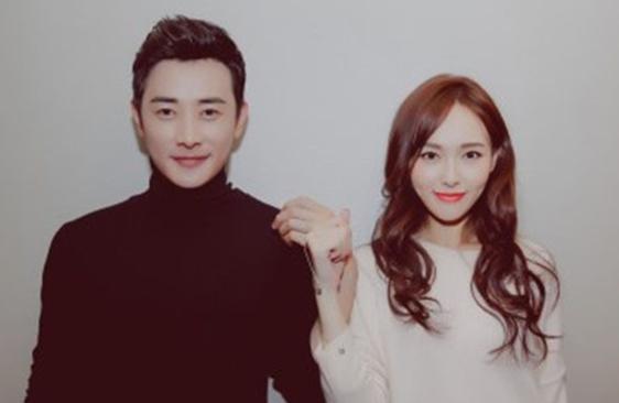 都在喊罗晋快给唐嫣换车，但没人能懂她为何选择奥迪TT