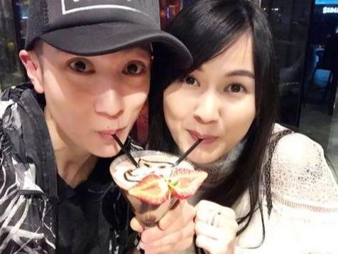 相識24年，領證16年後補辦婚禮，吳尊不愛還是林麗吟痴情？ 娛樂八卦吃瓜 第2张