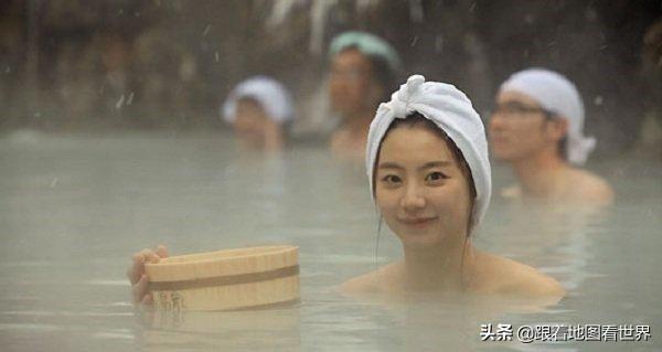 全裸泡温泉没问题！半裸运动绝对不行？日本的潜规则让外国人蒙圈