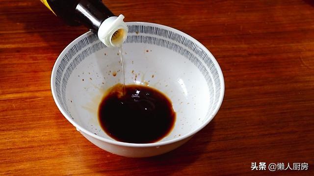 三伏天，多吃這肉不長胖，蛋白質高，這樣煎著吃，真解饞 熱愛美食 第7张