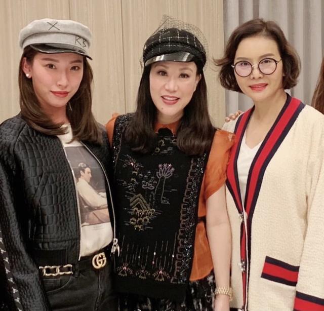 何猷啟前妻齊嬌近照曝光，離婚後依舊過名媛生活，參加派對氣場強 娛樂八卦吃瓜 第5张