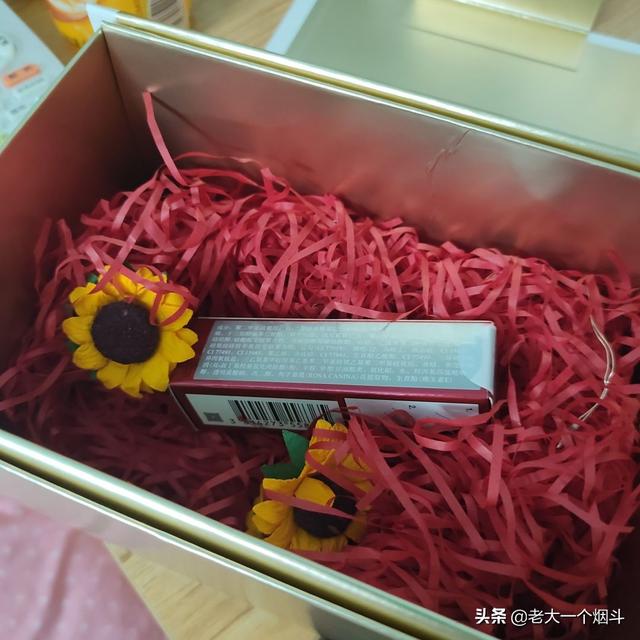 情人节送女朋友礼物_12