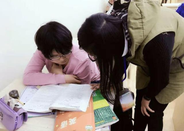 為何現在很多人不願生孩子？支持生三胎的4位爸爸，因無知被嘲 娛樂八卦吃瓜 第5张