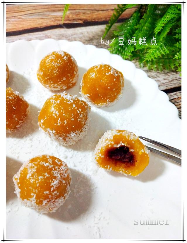 這個季節的南瓜最甜，蒸一蒸，做成點心，軟糯香甜，健康美味 熱愛美食 第8张