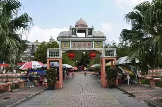 买玉去哪个珠宝店靠谱 买玉哪里靠谱
