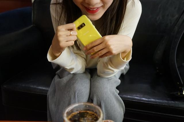 七夕送女朋友什么手机比较好呢？ 送女朋友什么礼物