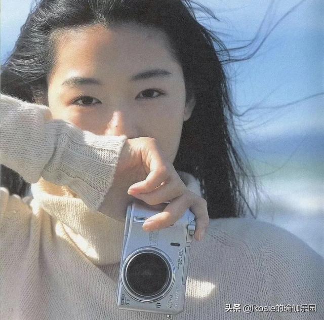曾有8成韓國男人的電腦桌面都是她，如今39歲風采不減當年 娛樂八卦吃瓜 第19张