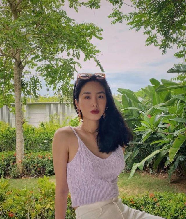 楊采鈺氣質絕了！冰涼露背裝大秀婀娜身材，紅唇黑發堪比畫報美人 娛樂八卦吃瓜 第4张
