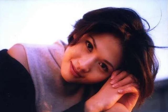 曾和馮小剛傳「夜宿門」，長達8個小時，被丈夫拋棄的沈星怎樣了 娛樂八卦吃瓜 第2张