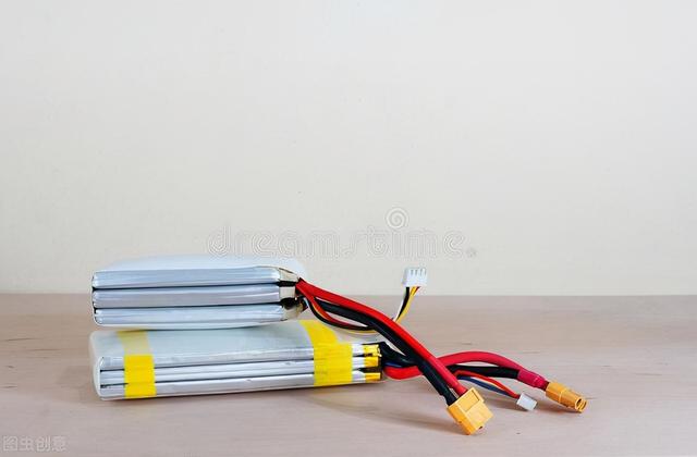 苹果电池饿死激活方法（已经饿死的电如何激活）