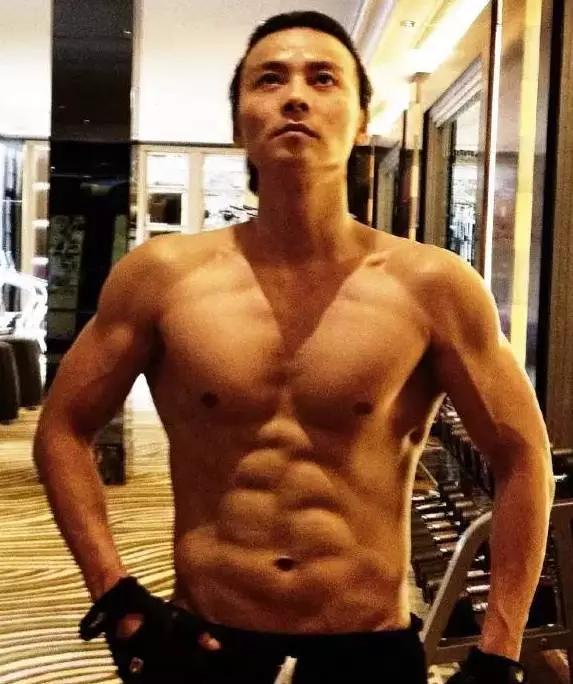 被這群40+男人的現狀嚇到，肌肉身材帥過小鮮肉 健身減肥達人 第4张