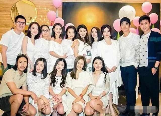 貴婦甘薇曾「血洗」半個娛樂圈，今成落魄打工人，豪宅賣了兩千萬 娛樂八卦吃瓜 第8张