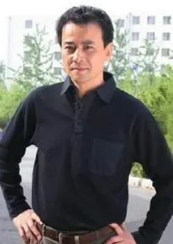 著名演員羅鋼：陪小妻子戰勝家族遺傳病生寶寶，幸福背後的眼淚 娛樂八卦吃瓜 第3张