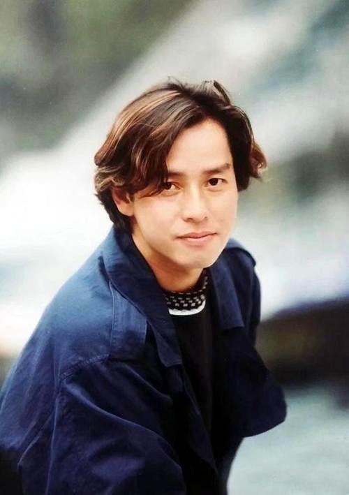 譚詠麟含淚致歉：我對不起妻子和女朋友，心痛折磨了我20多年 娛樂八卦吃瓜 第6张