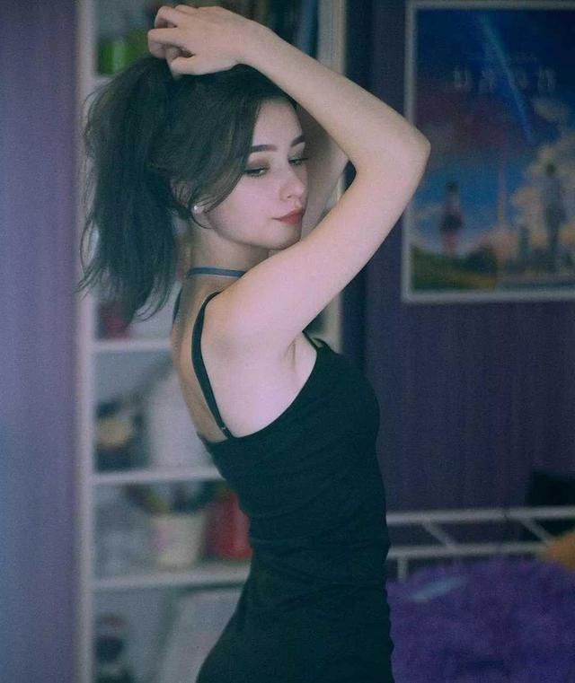 俄羅斯小仙女有多撩人？21歲美得不可方物，天使長相身材迷人 街拍正妹 第6张