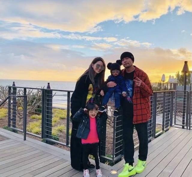 周傑倫罕曬一雙兒女正面照，女兒好似女版周傑倫，兒子更像昆凌 娛樂八卦吃瓜 第8张