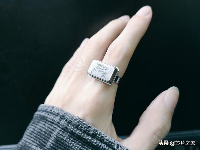 「电子篇」送这些可爱且极具创意的礼物给女朋友，她会很感动吗？ 送女朋友
