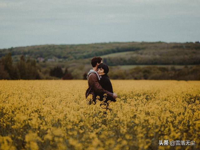 今年情人节送什么好七夕寄语：爱一个人，就是一辈子
