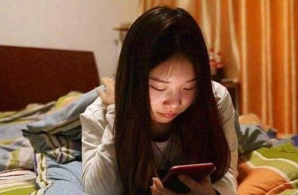 為給偶像應援，初二女孩省吃儉用致停經！家長：背後有人刻意引導 娛樂八卦吃瓜 第2张