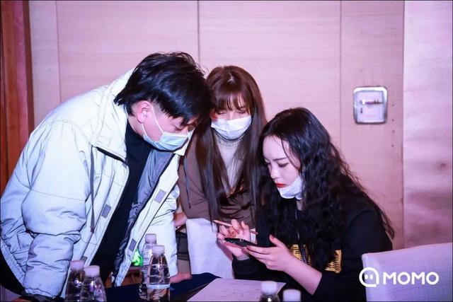 去年调生态“养身子”的陌陌，2021年将如何“赚票子”？