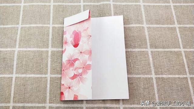 小礼物盒怎么折,包礼物怎么包