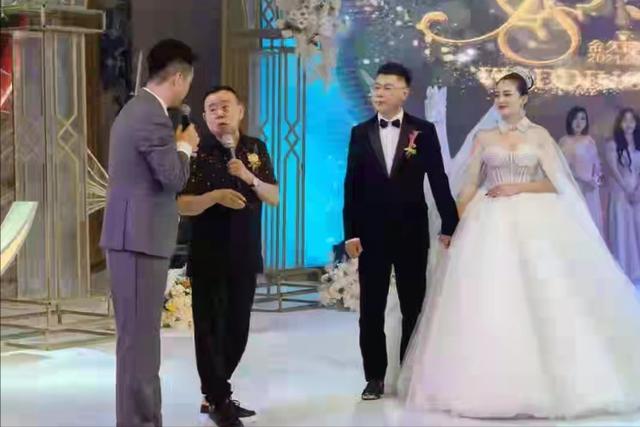 婚禮開成了演唱會？為迎娶小6歲女友，知名歌手准備的排場有多大 娛樂八卦吃瓜 第2张