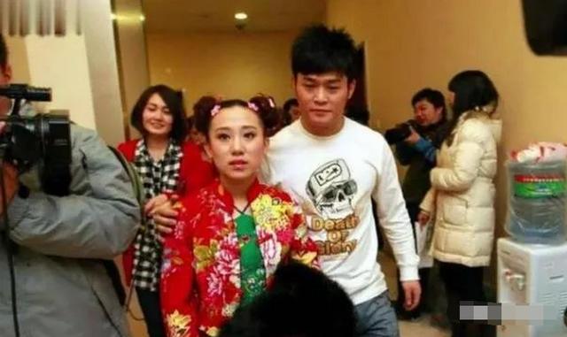趙本山最器重的徒弟，與丫蛋結為夫妻，老婆爆紅後卻改嫁同門兄弟 娛樂八卦吃瓜 第5张