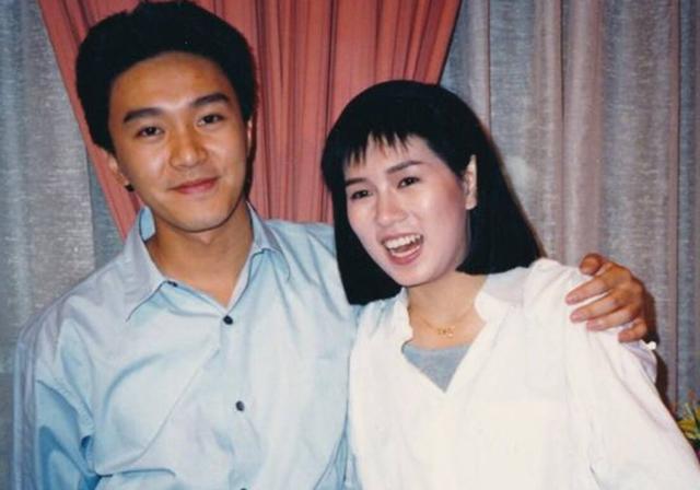 周星馳從她死後開始白頭，喜劇之王不婚背後，藏著一顆被刺痛的心 娛樂八卦吃瓜 第18张