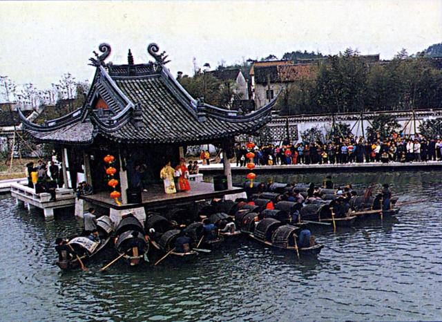 社戏出自哪篇小说集（鲁迅最美抒情散文《社戏》）