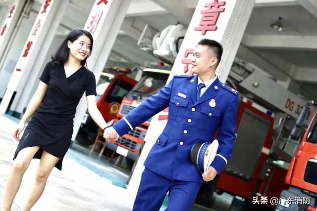 情人节送什么巧克力七夕-来听听蓝朋友“专属情话”