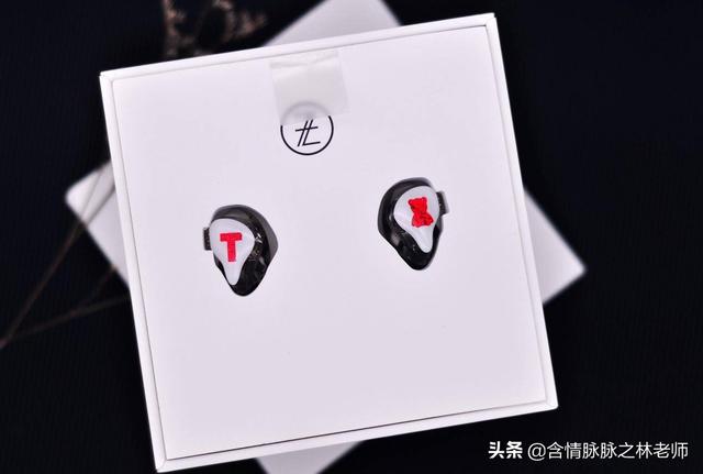 七夕送什么情人节送女友的好礼物，锦瑟香也TxBEAR 3 HIFI耳机