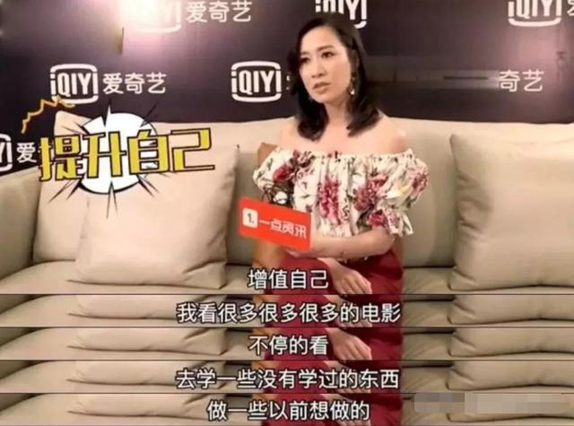 佘詩曼45歲再演少女，卻沒有一絲違和感，港女都不會老的嗎？ 娛樂八卦吃瓜 第13张