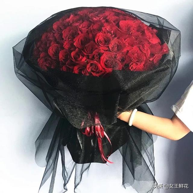 情人节送什么礼物情人节送花攻略