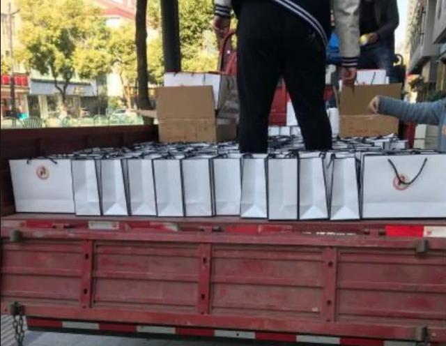 宋茜凌晨道歉粉絲，光鮮明星已成娛樂圈「提線木偶」？ 娛樂八卦吃瓜 第14张