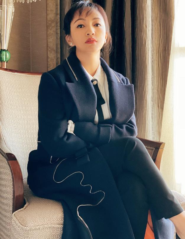 37歲嫁華誼副總裁，王菲給她當伴娘，48歲手握半個娛樂圈，憑什麼 娛樂八卦吃瓜 第30张