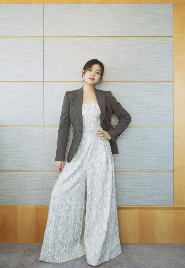 陳妍希慶祝37歲生日，未見老公陳曉身影，楊丞琳鄭元暢合體慶祝 娛樂八卦吃瓜 第8张