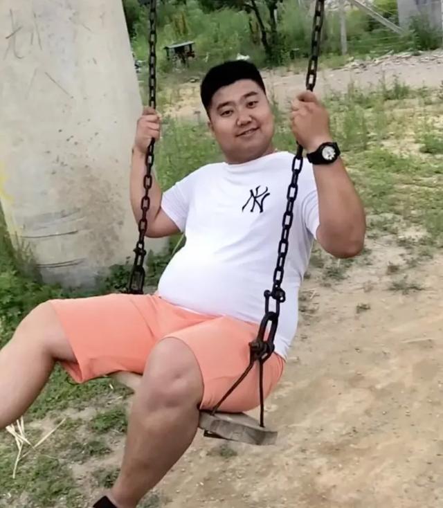 90後小伙婚前婚後胖80斤，網友：沒有一個老公是餵不胖的 健身減肥達人 第6张