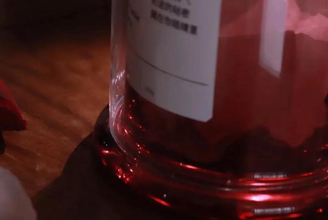 情人节送什么好新年又遇214情人节，选好礼物过年又过节