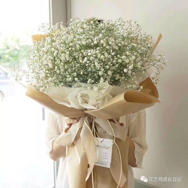 情人节送女孩什么礼物除了红玫瑰，七夕节我们还可以送哪些花表达爱？