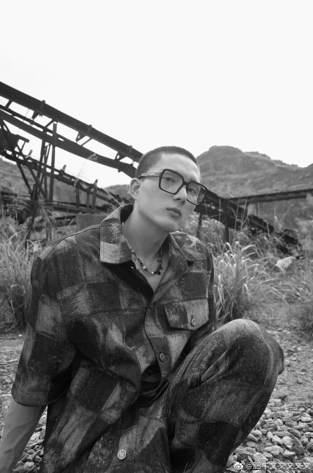 20歲上海肌肉小哥cos游戲武尊，看到身材，網友大呼：讓人想破戒 健身減肥達人 第28张