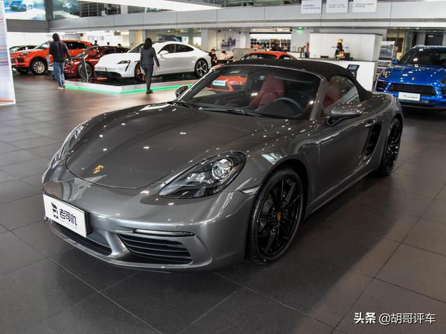 起售价不到60万的进口跑车，2.0T油耗不高，实拍保时捷718