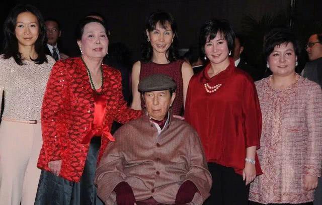 賭王何鴻燊宣布逝世！享年98歲，舊照五官英俊不愧「最帥企業家」 娛樂八卦吃瓜 第5张