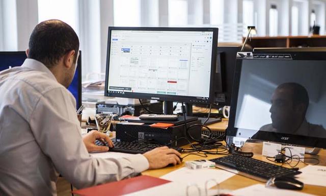 给领导送礼说什么话好（给领导送礼的技巧及方法）