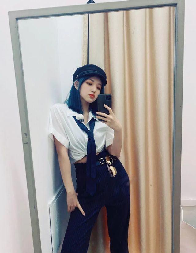 110斤程瀟太會穿！中介西裝穿出酷帥感，職業裝也能變身潮流單品 娛樂八卦吃瓜 第4张
